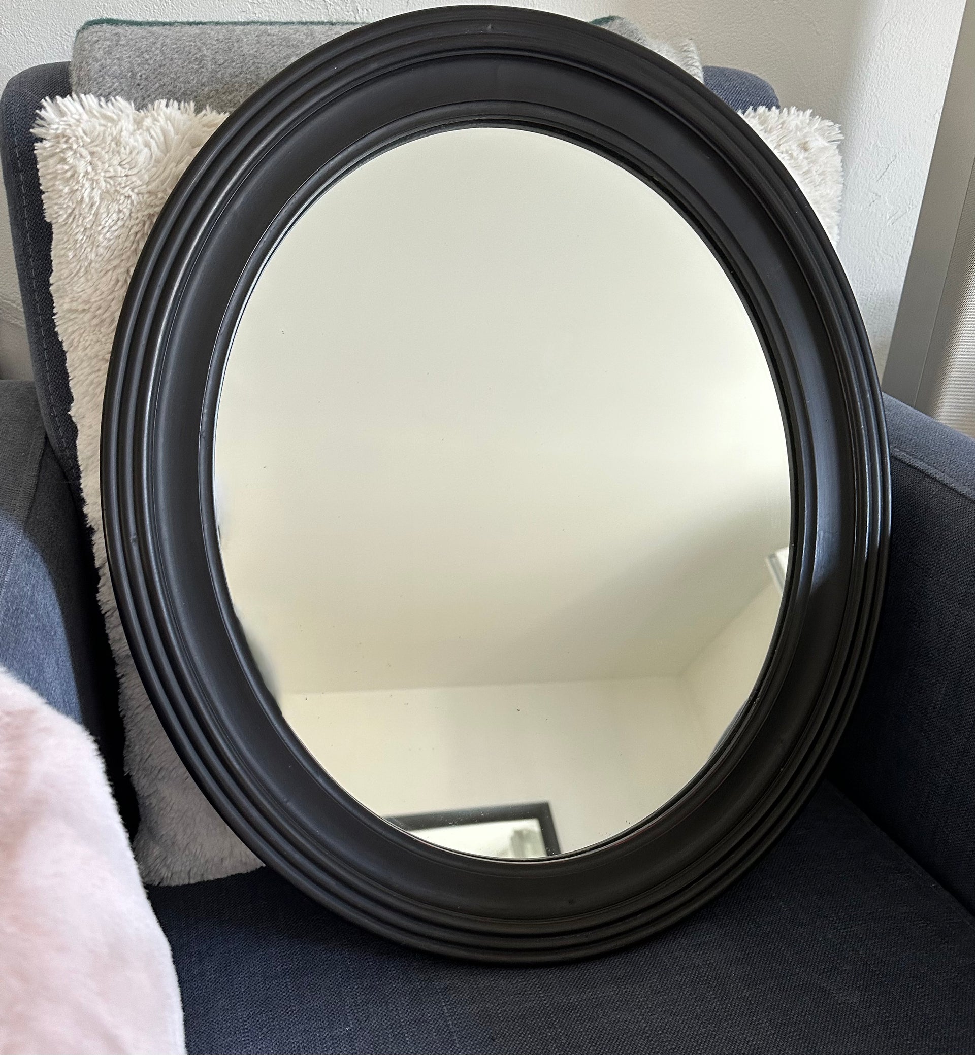 Miroir ovale noir vintage