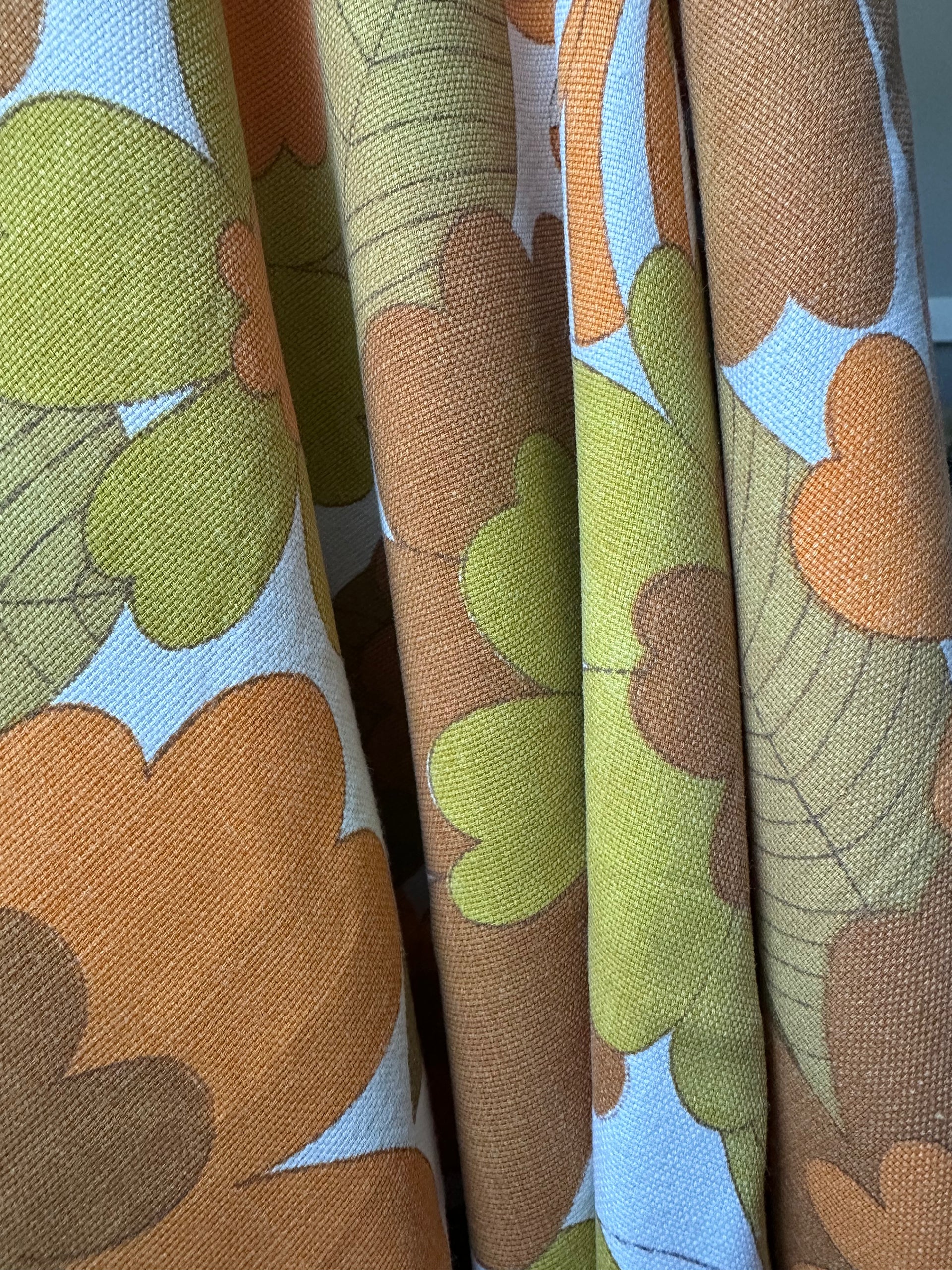 Nappe fleurie vintage années 70