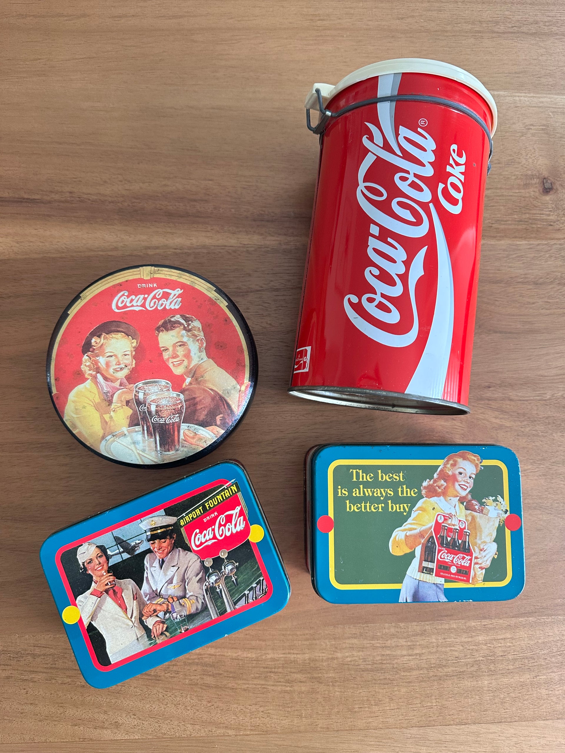 Lot de 4 boites publicitaire Coca-Cola vintage Editions 1989 & 1998