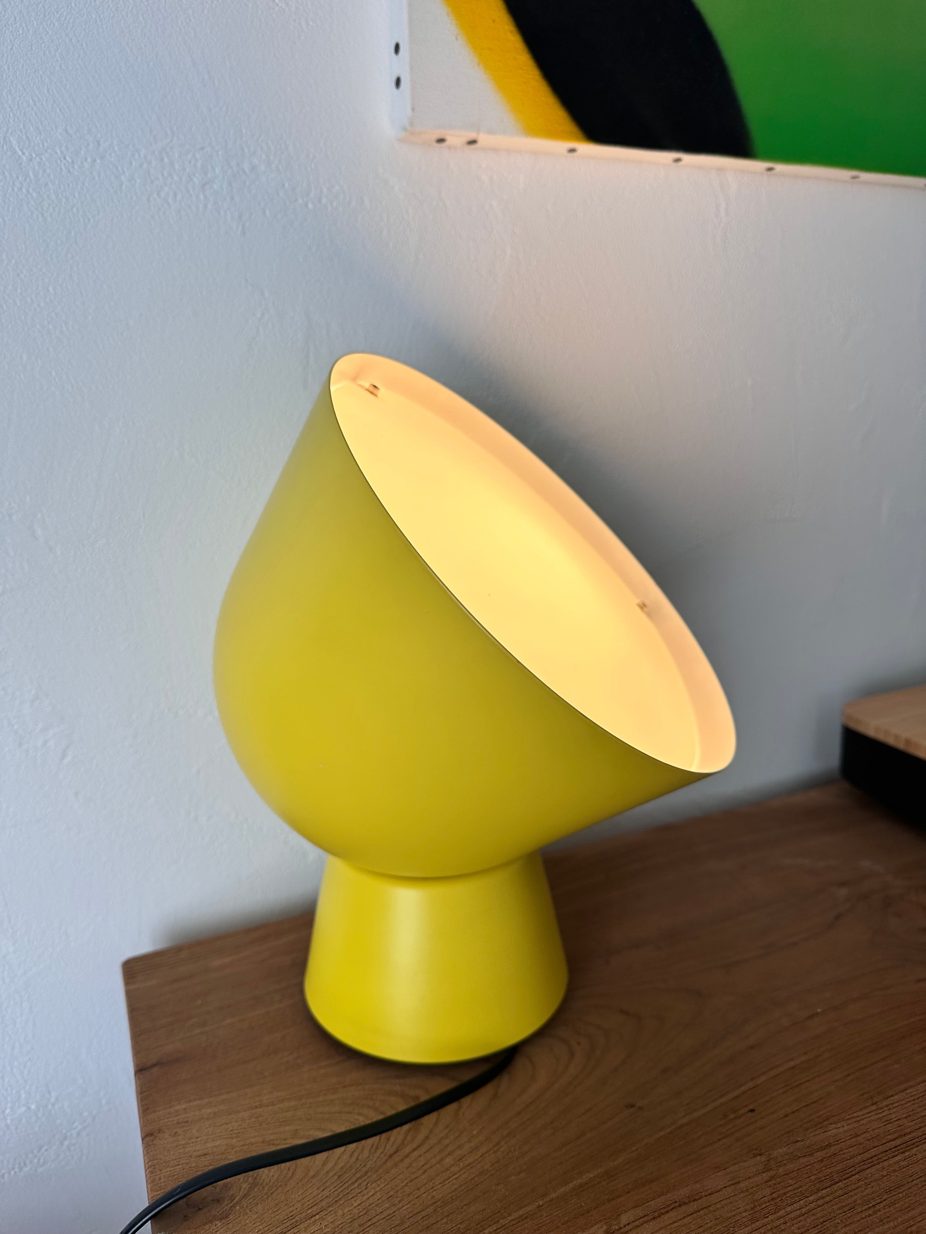 Lampe PS 2017 jaune Ikéa Design by Ola Wihlborg | Sixty Vinty