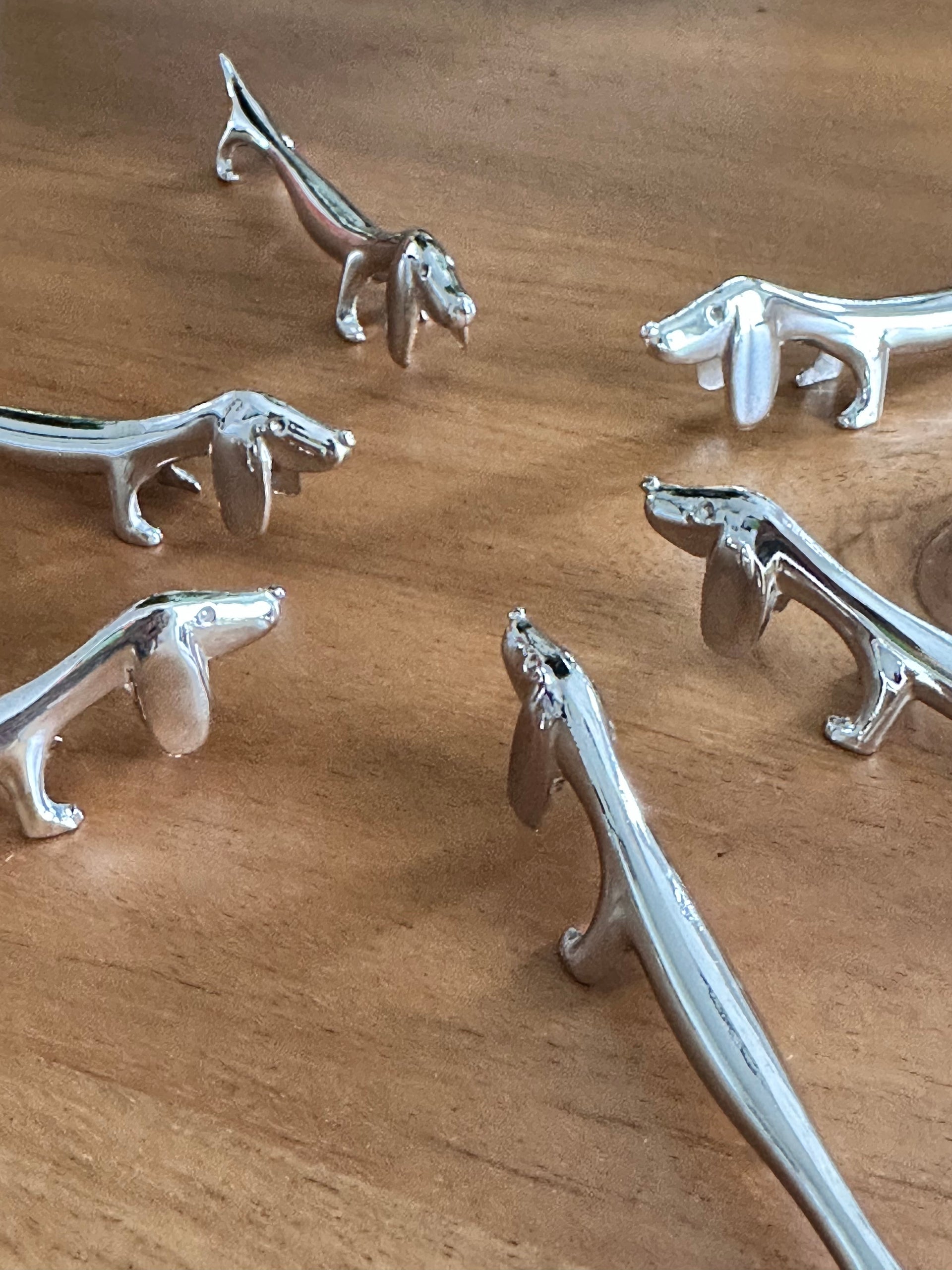6 porte-couteaux vintage en forme de Teckel