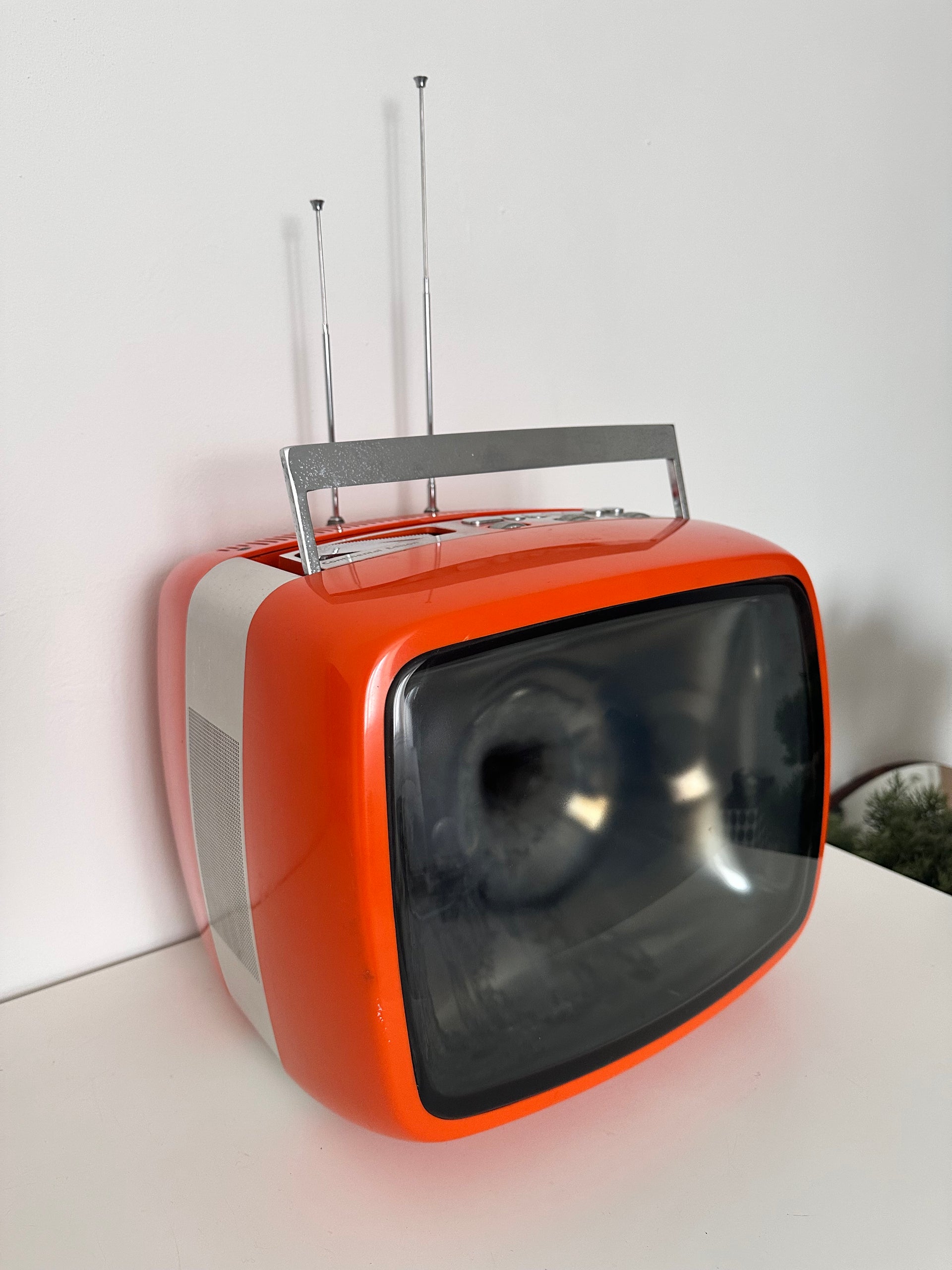 Téléviseur vintage Continental Edison Orange années 70