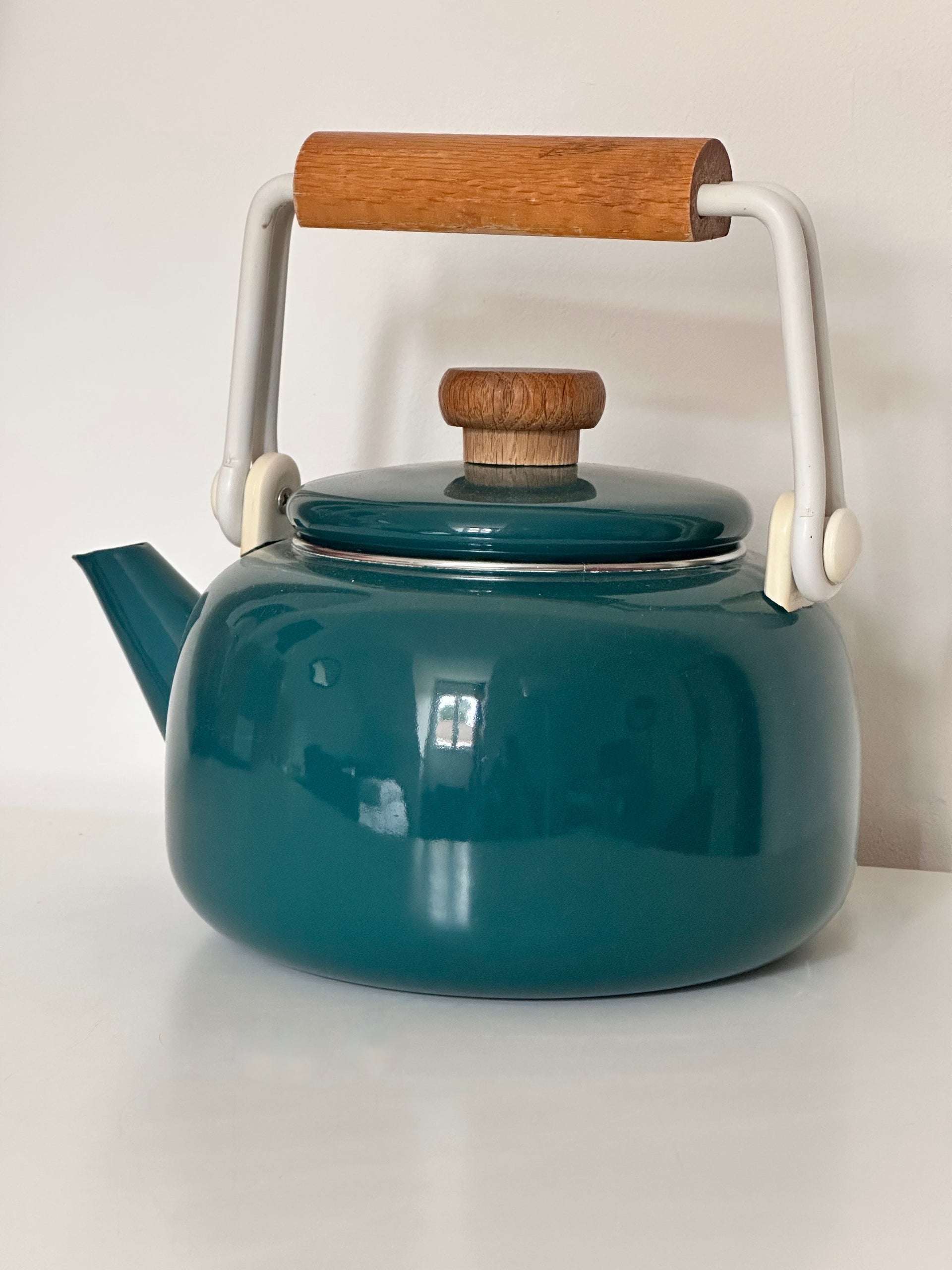 Bouilloire rétro années 60