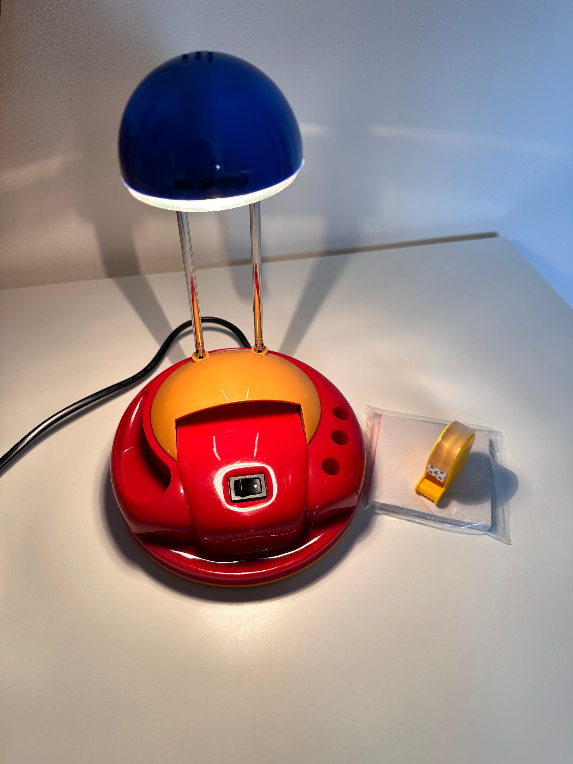 Lampe vintage Massive style memphis années 90