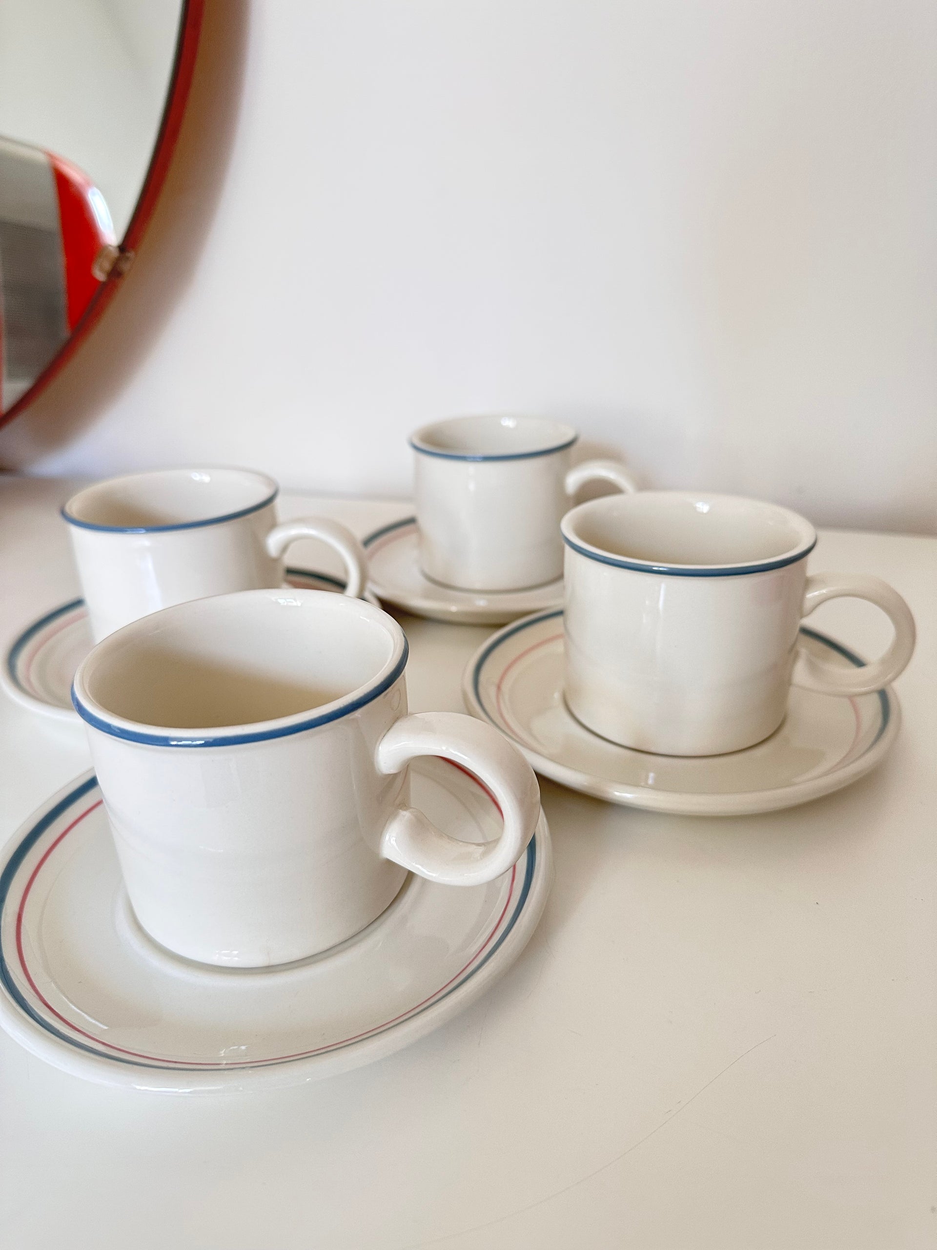 Tasses petit-déjeuner vintage Midwinter