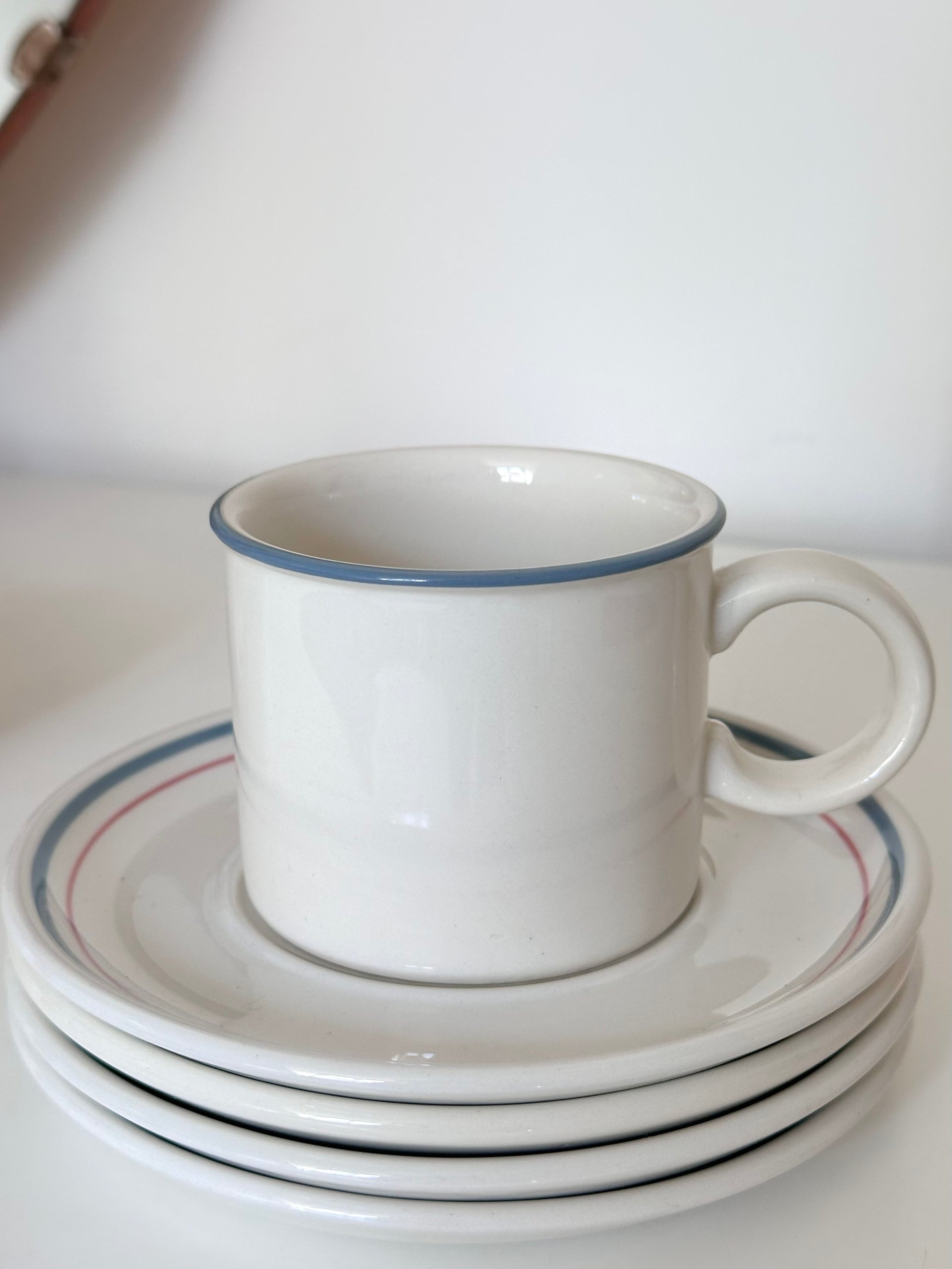 Tasses petit-déjeuner vintage Midwinter